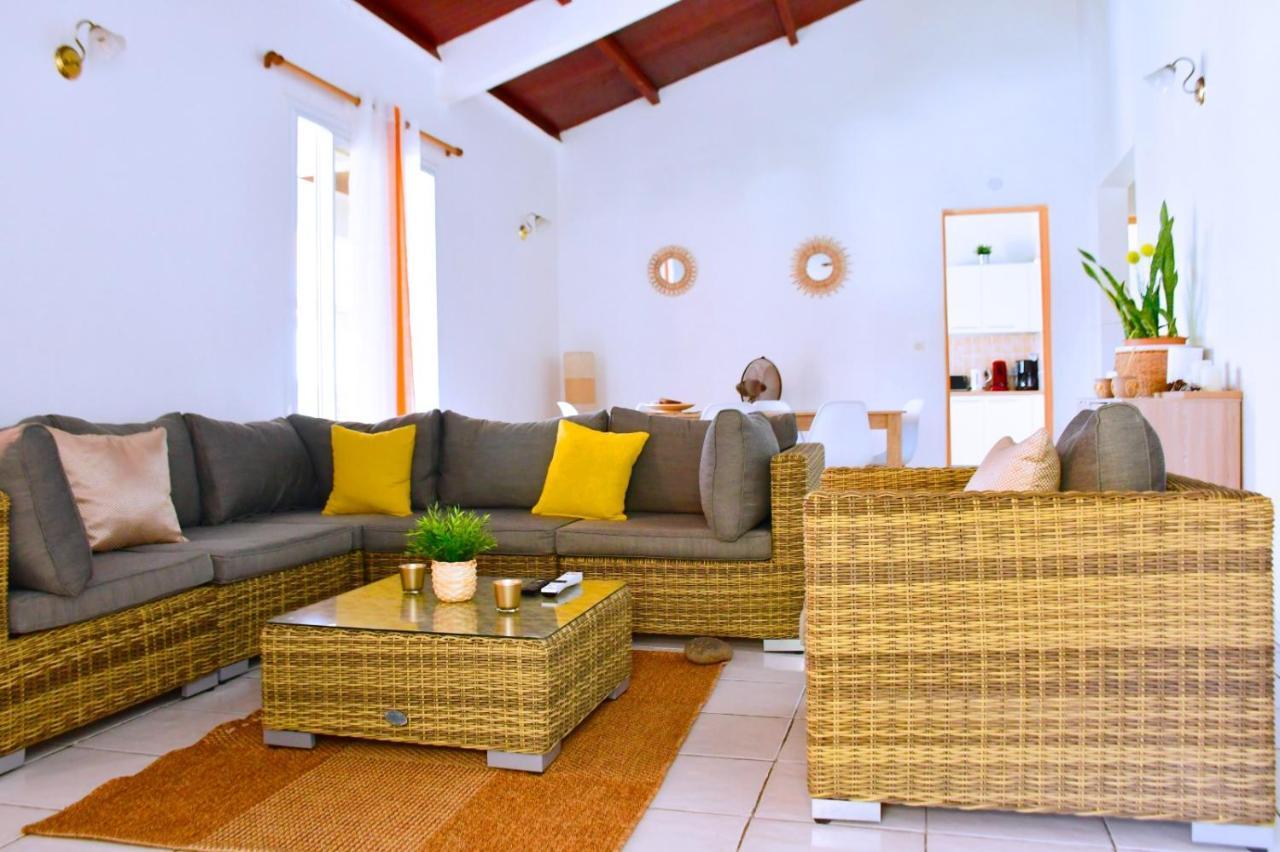 דסהייס Villa Sunrise מראה חיצוני תמונה