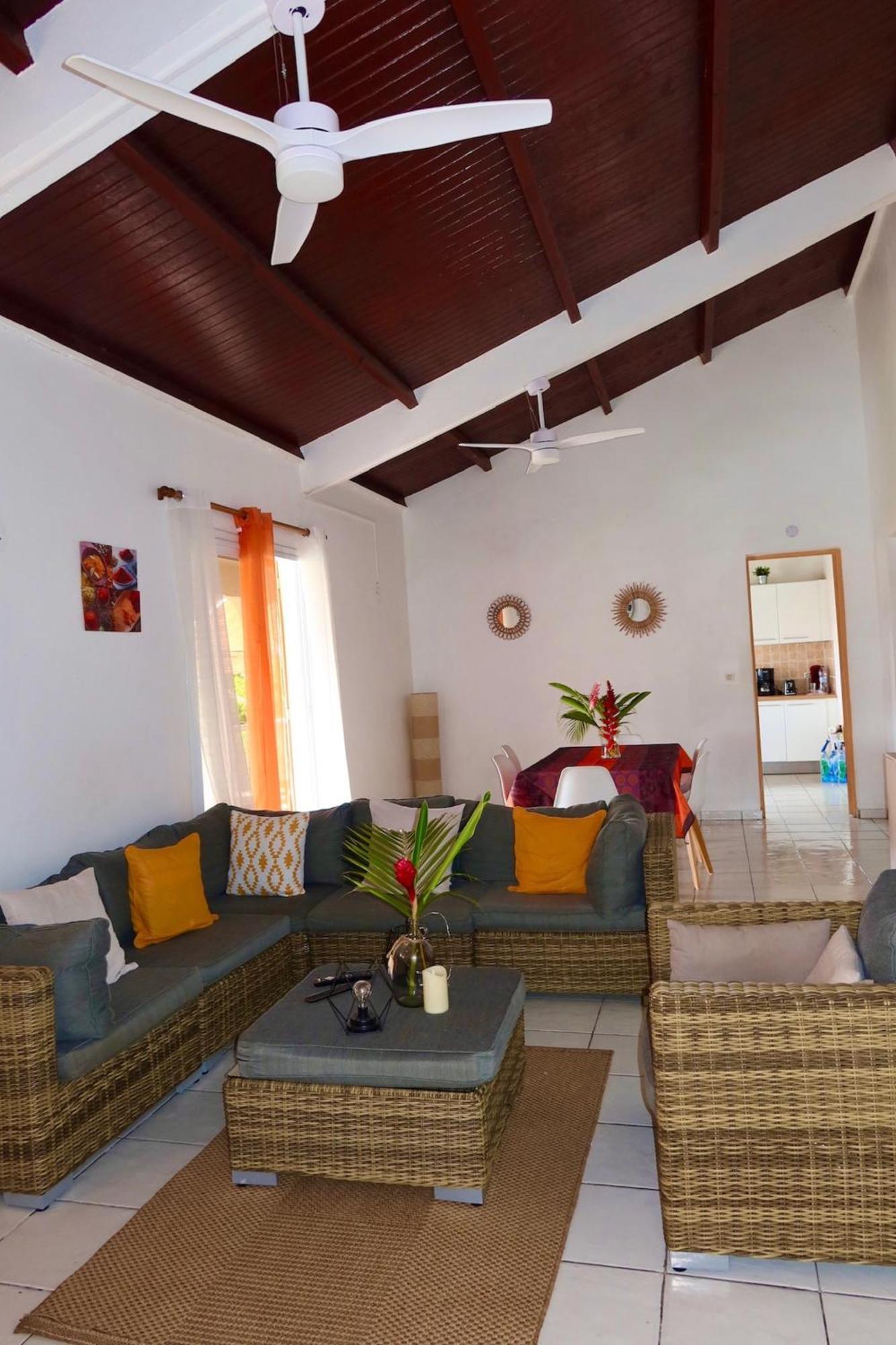 דסהייס Villa Sunrise מראה חיצוני תמונה